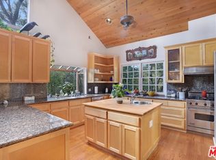 20912 Fontaine Rd, Topanga, CA 90290