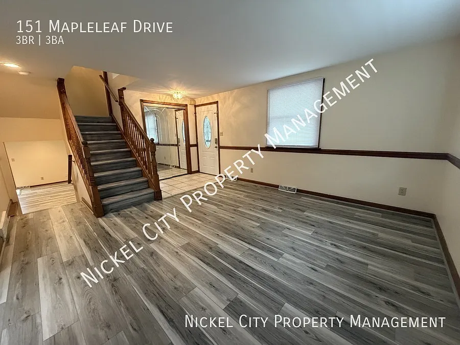 151 Mapleleaf Drive- SFH — Photo 3