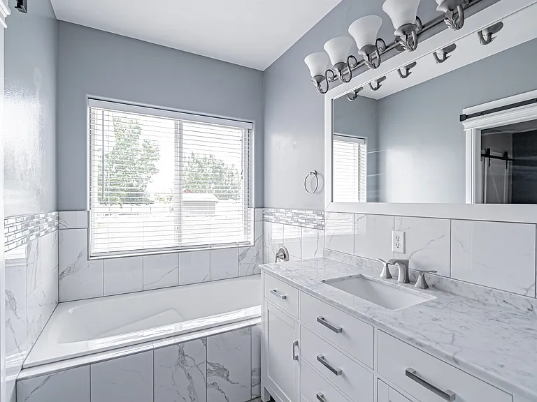 133 N 3762 E — Photo 17