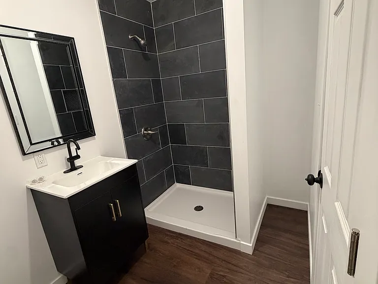 5862 Oneida St — Photo 6