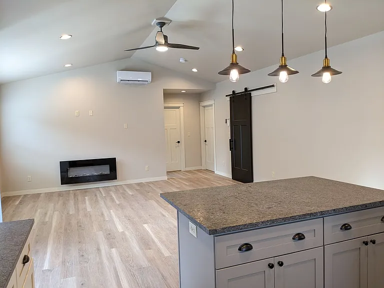2204 Four Oaks Grange Rd — Photo 6