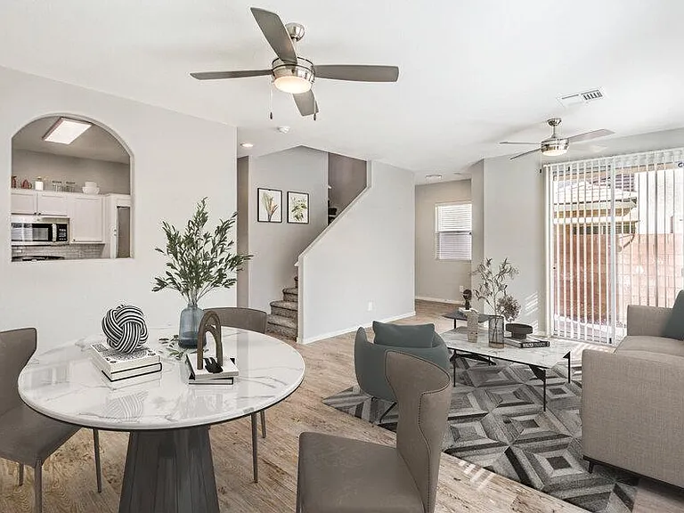 Suncrest Townhomes — Photo 1