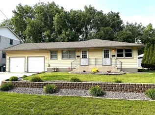 675 51st Ave NE, Minneapolis, MN 55421