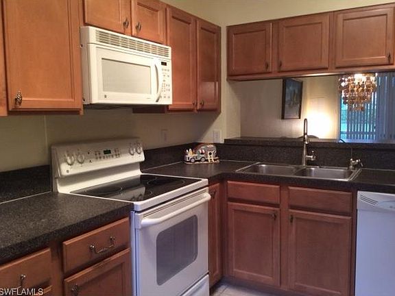 3rd image of 8005 Casa Palermo Cir