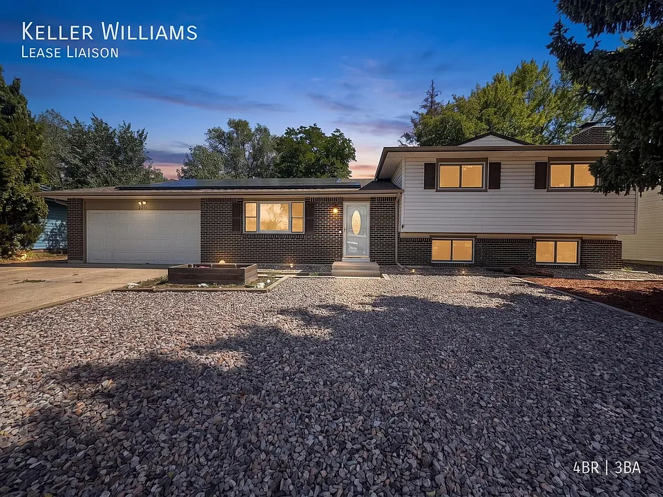 2201 Greenwich Cir W
