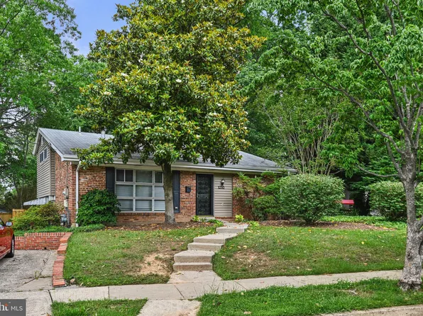 10318 Cleveland St, Fairfax, VA 22030