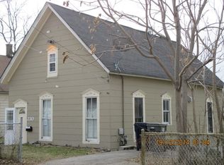 230 Michigan St, Elgin, IL 60120