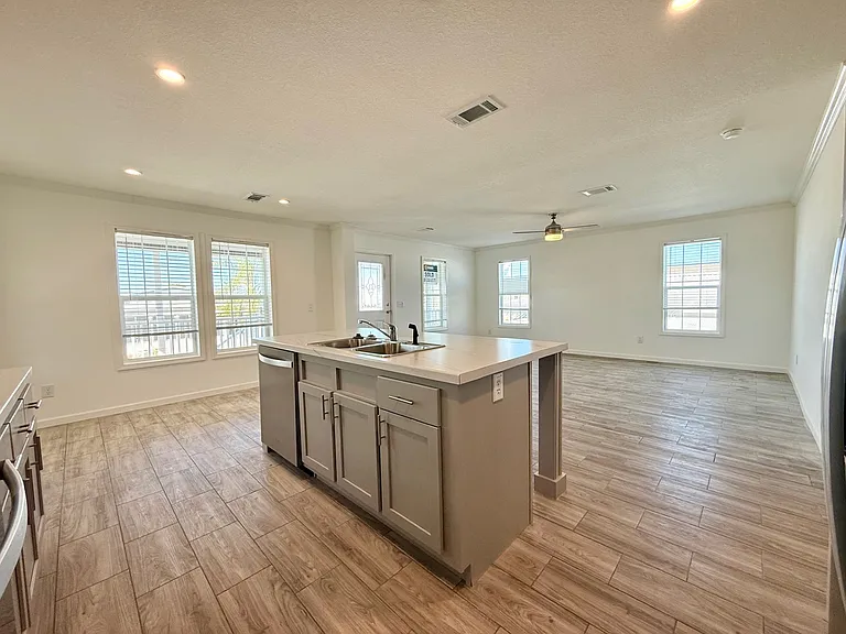 17340 San Carlos Blvd — Photo 28