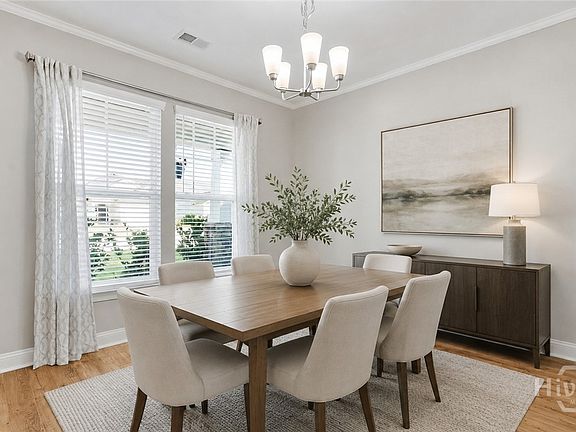 5th image of 257 McQueen Drive