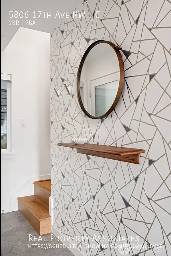 Modern Townhouse Just Blocks from Market Street Rooftop Views, Stylish Finishes & Pet-Friendly! — Photo 3