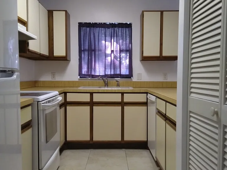 107 McNeela Dr #107 — Photo 4