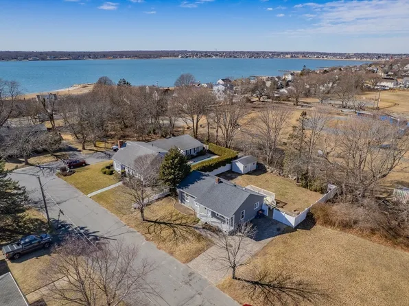 29 Abalone St, New Bedford, MA 02744