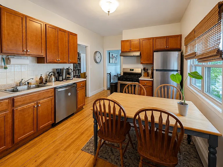 64 Henshaw St #2 — Photo 7