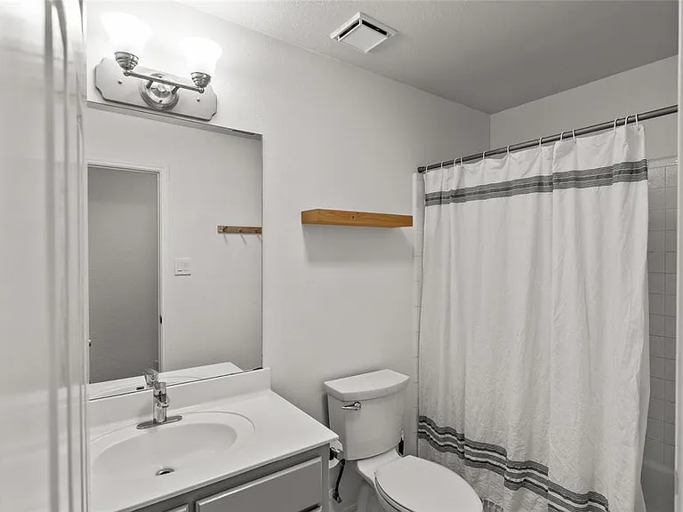 3901 Caney Creek Rd — Photo 15