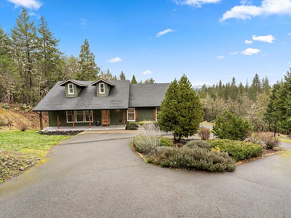 2nd image of 170 Pine Ridge Dr