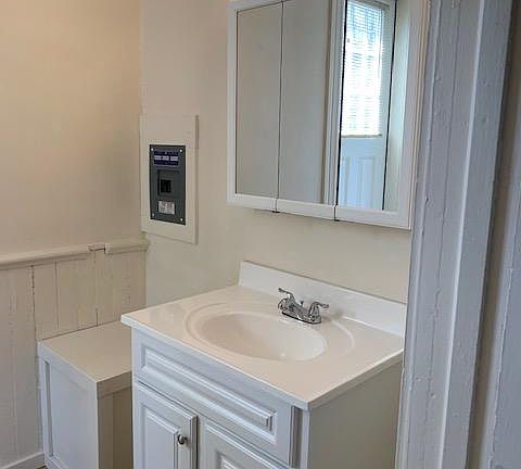 Bathroom Vanity