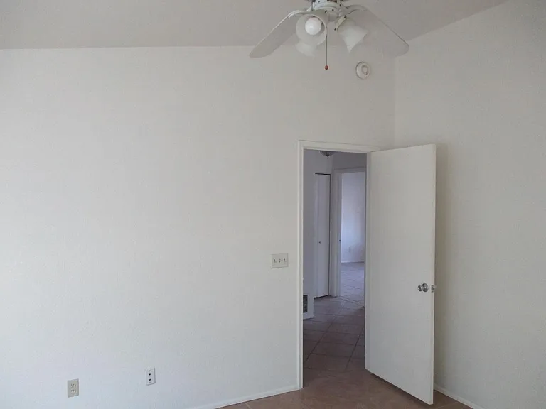 2774 W Firebrook Rd — Photo 15
