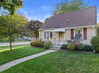3175 S 57th St, Milwaukee, WI 53219
