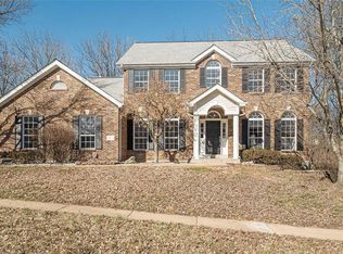 411 Pine Hollow Ct, Ballwin, MO