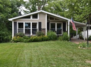 417 Lakeside Dr, Ballwin, MO 63021