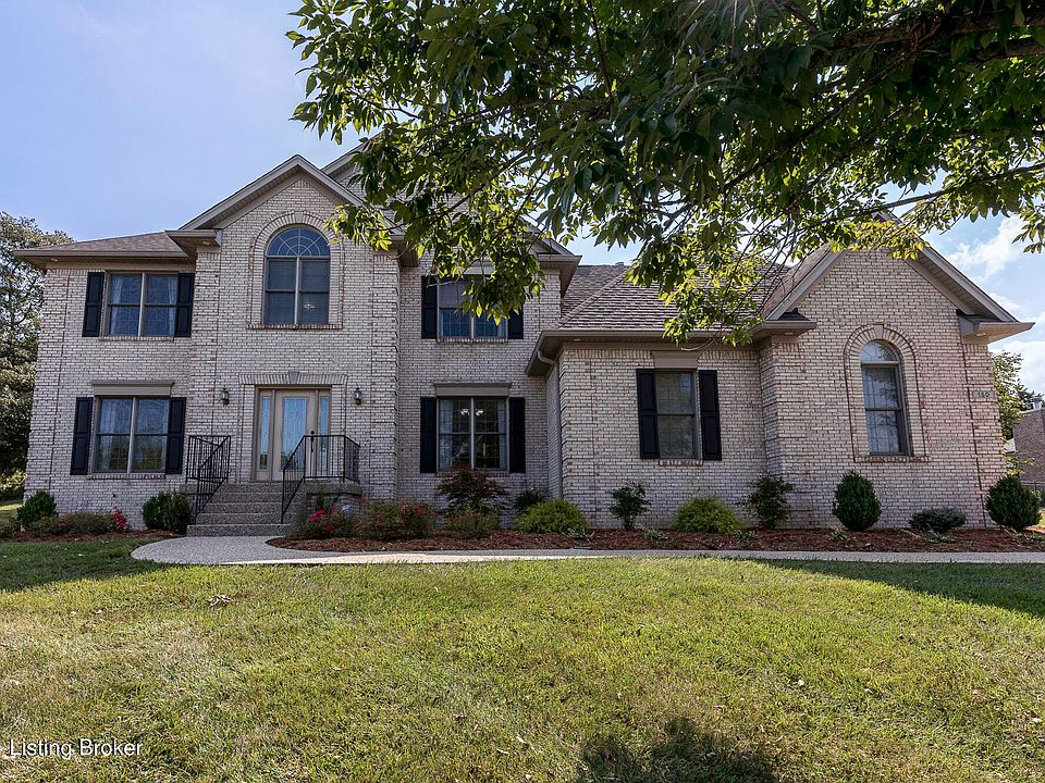 1st image of 150 Oak Hill Ct