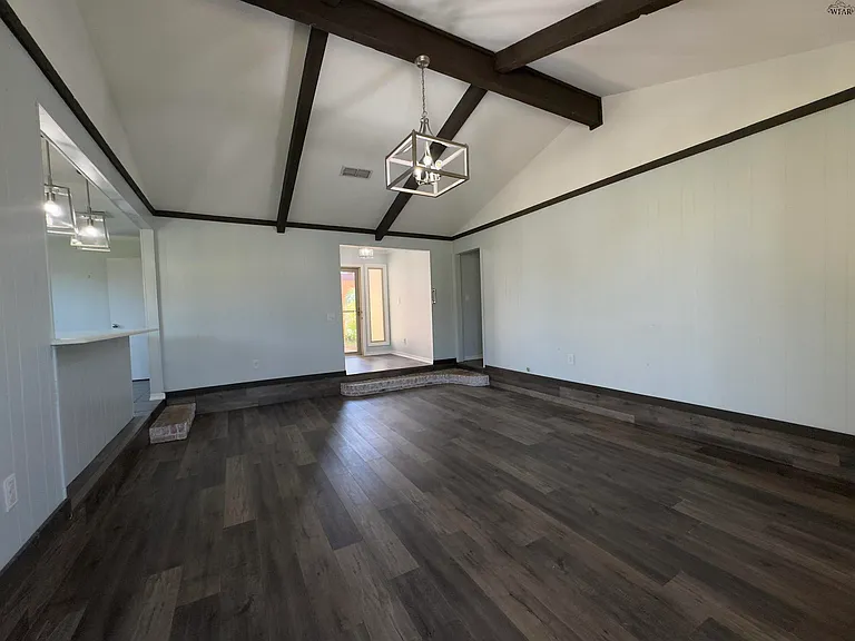 1 Surrey Cir — Photo 7