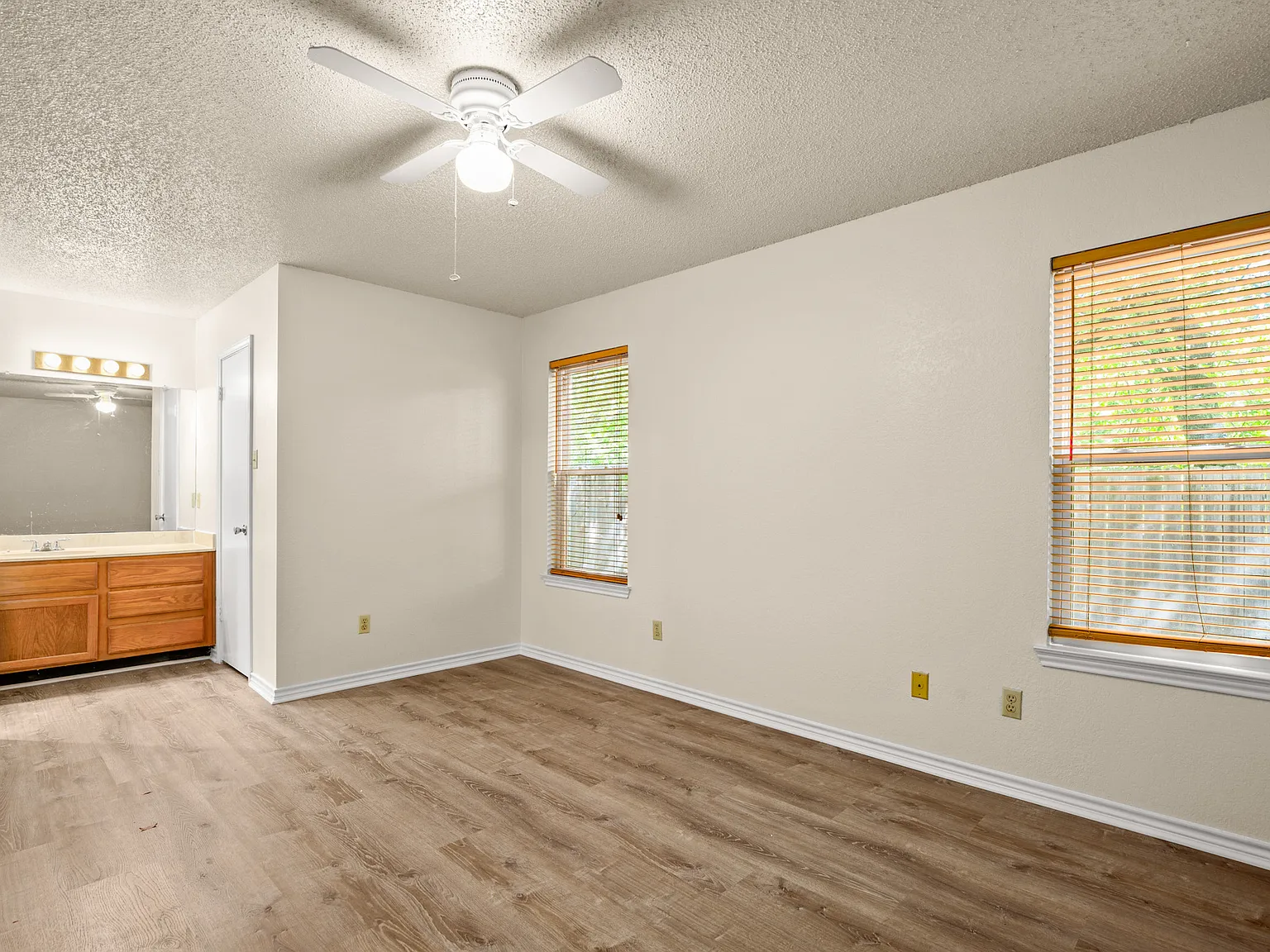 2 bed, 2248 sqft, $1,595 — Photo 3