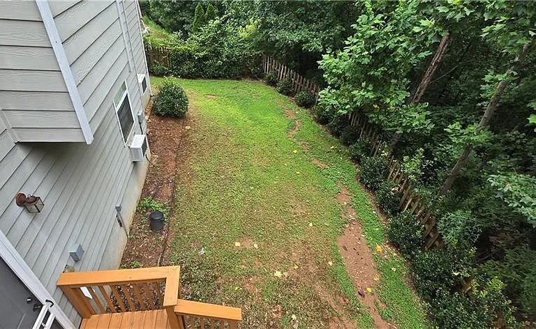 3811 Roxfield Dr — Photo 33