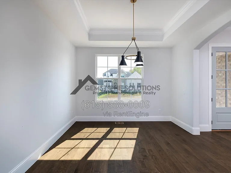 631 Silva Ln — Photo 20