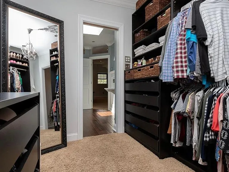 256 Castle Dr — Photo 25