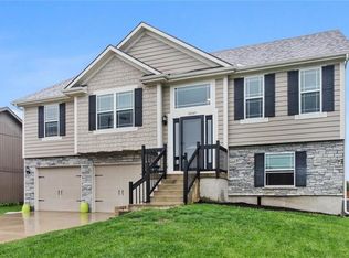 30249 W 185th St, Gardner, KS 66030