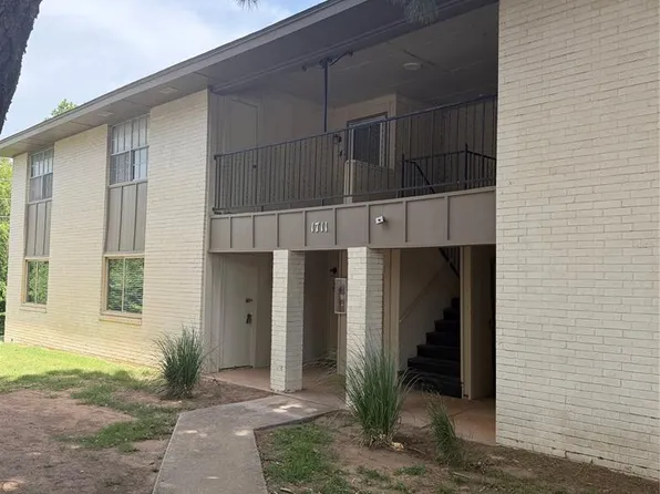 1711 E Lindsey St APT 4, Norman, OK 73071