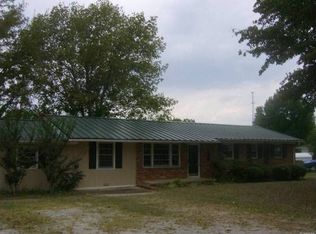 4005 Hayes St, Florence, AL 35633