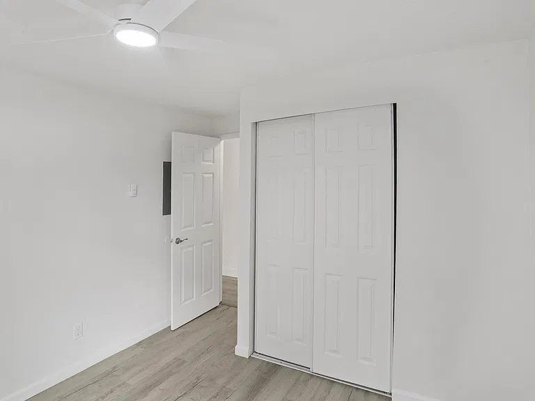 Images Highland Apartments — Photo 30