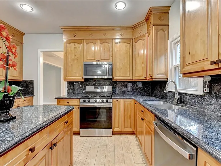 2835 Crestmont Ct — Photo 23