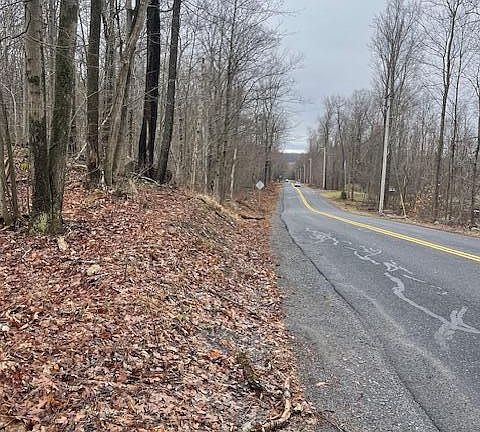 5th image of Gardner Rd