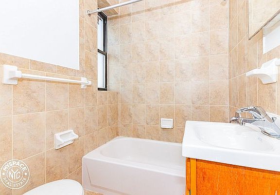 5th image of 57 Herkimer St #721