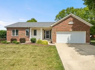 497 E Barberry Cir, Yorkville, IL 60560