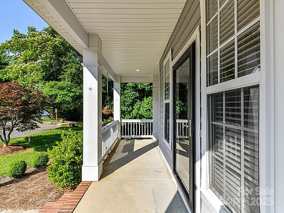 5th image of 2215 Henery Tuckers Ct