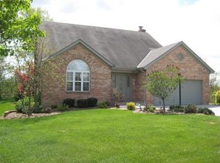 6200 Castle Stone Ln, Cincinnati, OH 45247