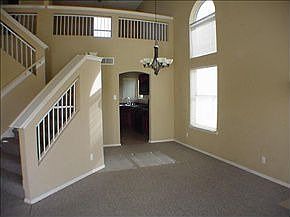 3rd image of 240 Barnsworth Ct