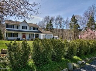 228 Well House Rd, Stroudsburg, PA 18360