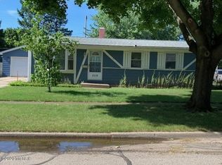 209 Ellerman St, Sturgis, MI 49091