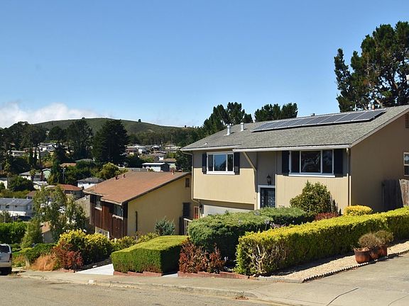 2nd image of 2530 Maywood Dr