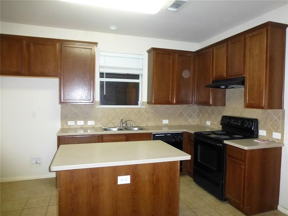 2nd image of 14747 Eaglemont Dr