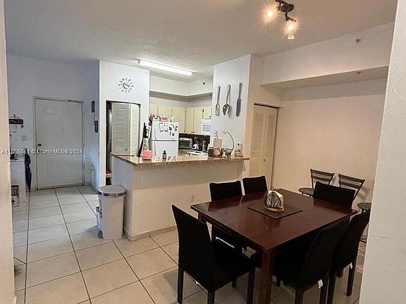 5th image of 7220 NW 114th Ave #11116