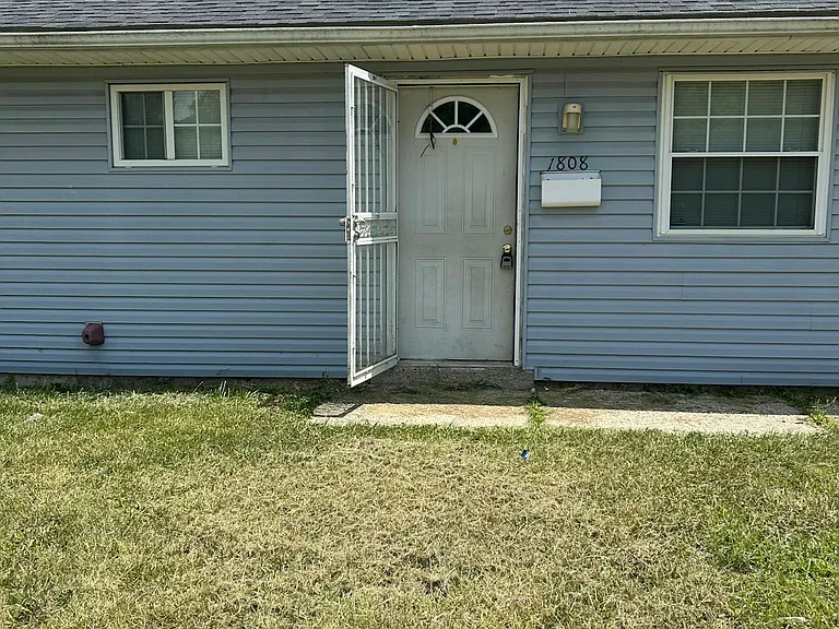 1808 S Gettysburg Ave — Photo 8