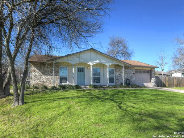 11601 HONEY GROVE ST, Live Oak, TX 78233