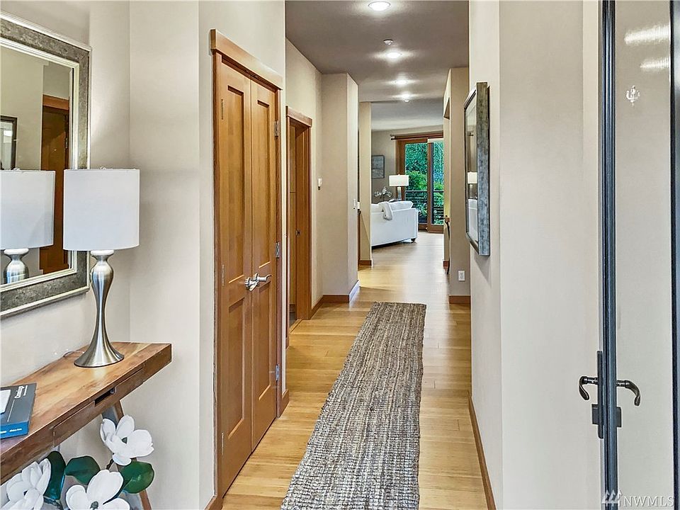 1st image of 620 Vineyard Ln #B204
