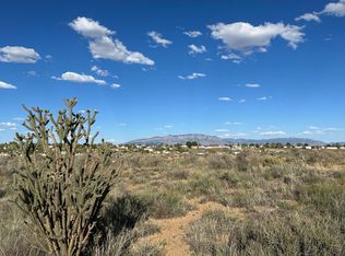 809 8th St NE, Rio Rancho, NM 87124